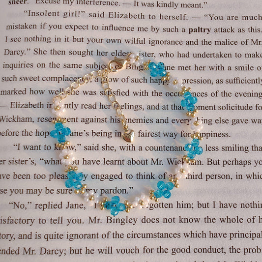 bead-handmade-bracelet-with-blue-crystal
