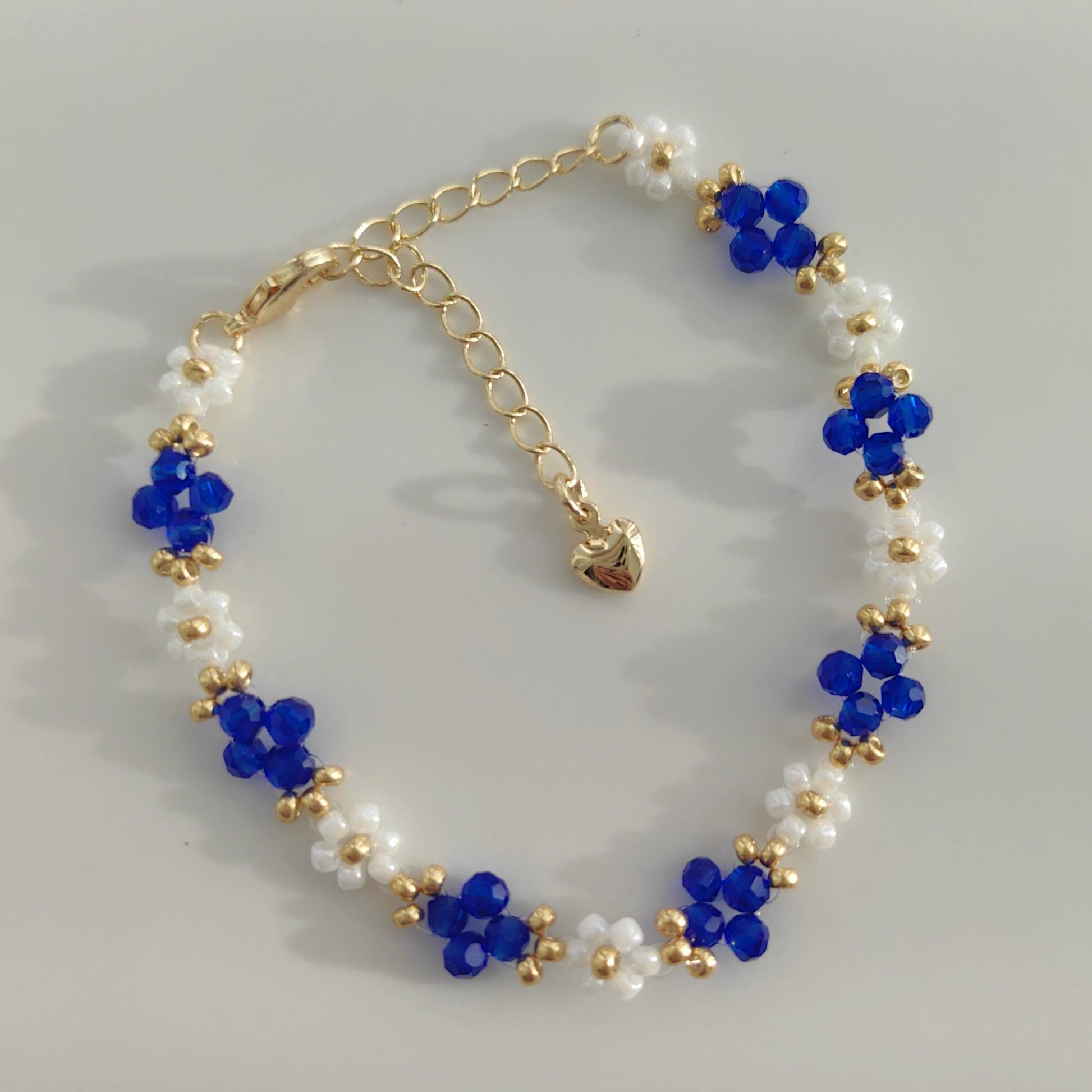 beads-handcrafted-bracelet-with-blue-crystal