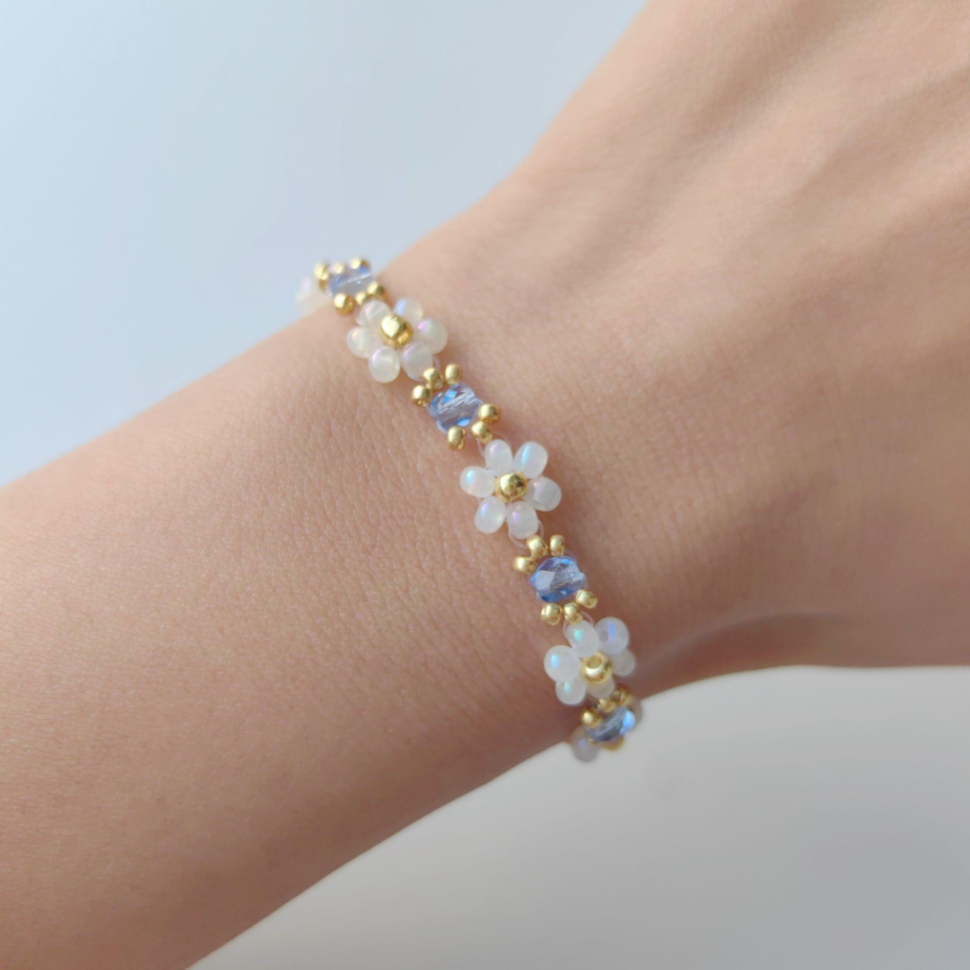 blue-handmade-bracelet-beads