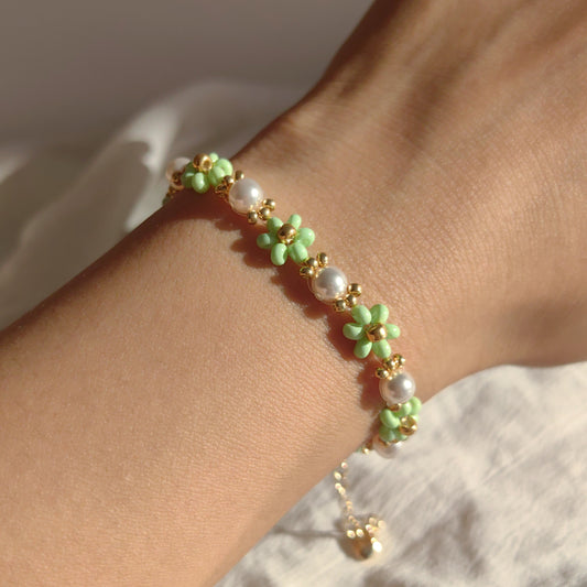 green-bead-handmade-bracelet