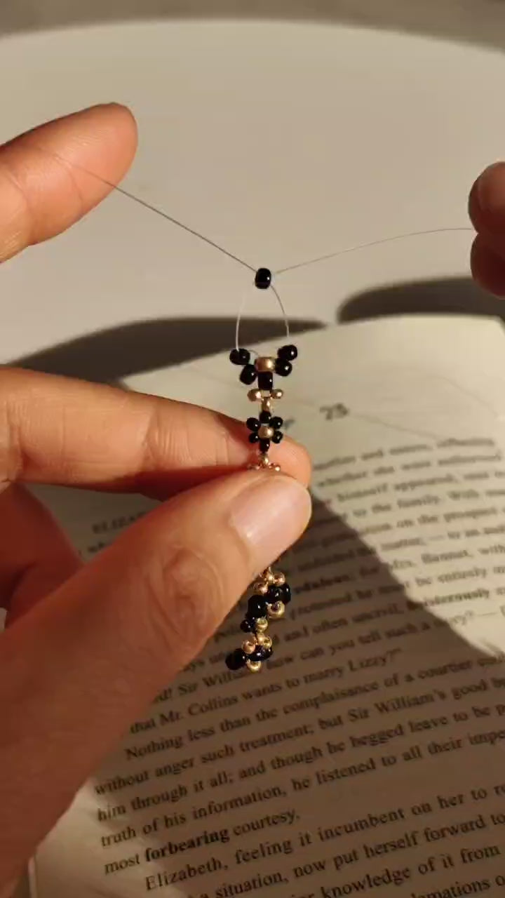 black-beaded-handmade-necklace