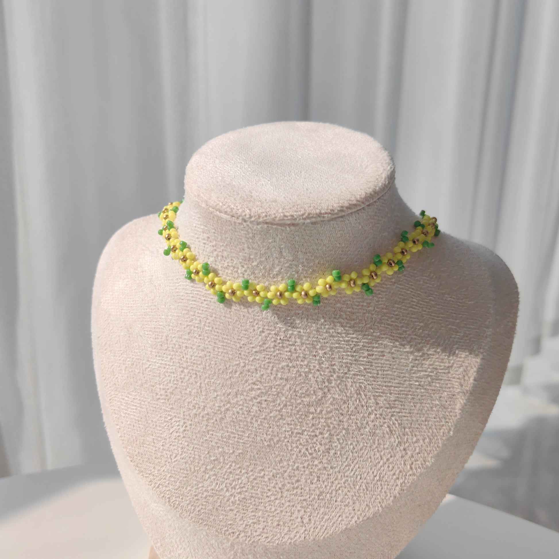 sunflower-beaded-handmade-necklace
