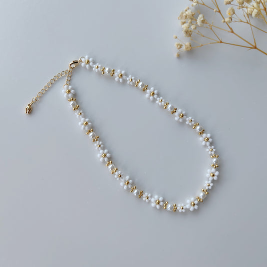 white-beads-handmade-necklace-with-pearl
