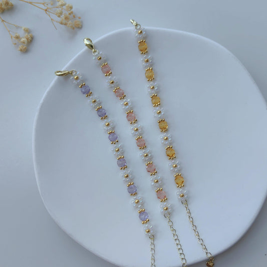women-white-bead-handmade-bracelet