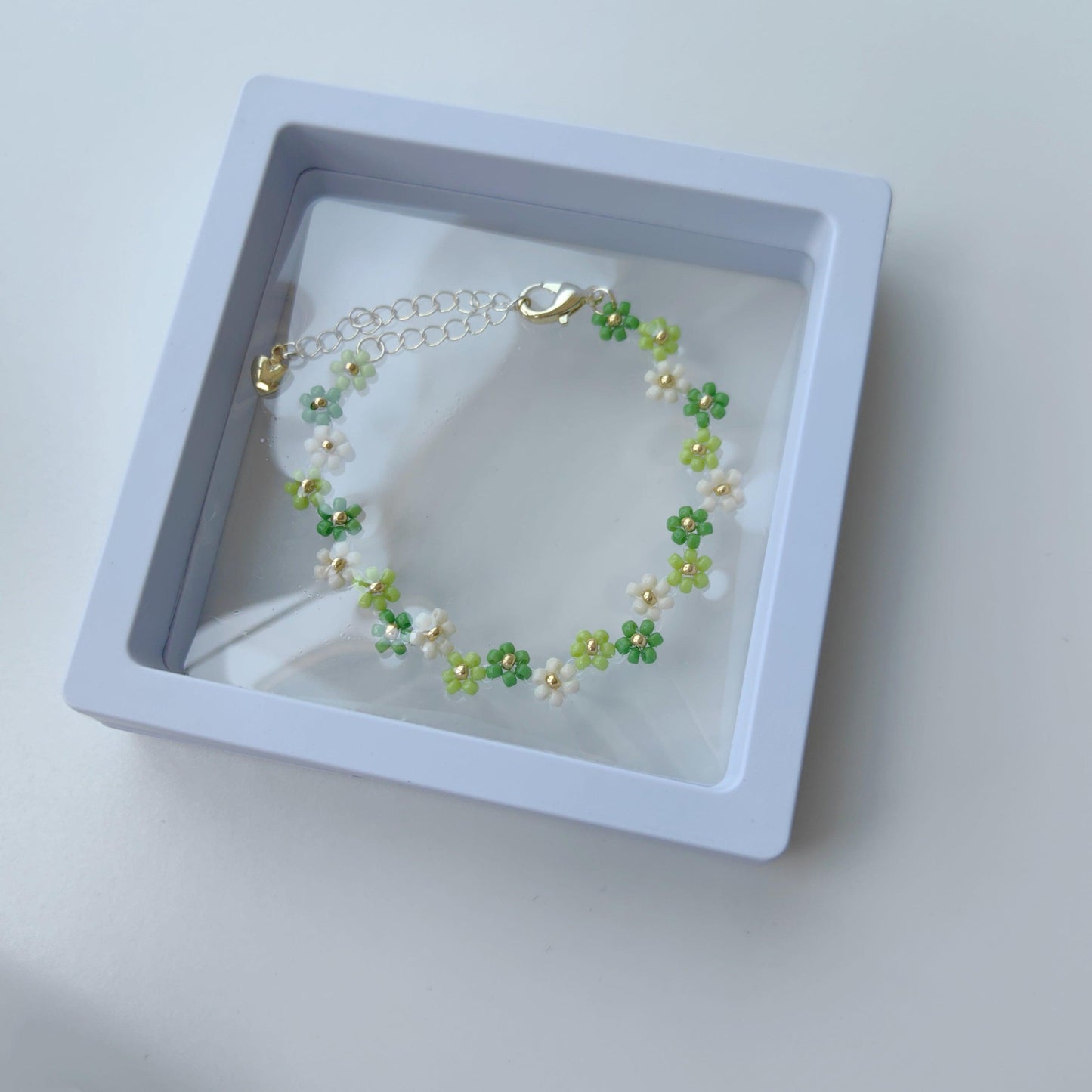 zigzag-green-beaded-handmade-bracelet
