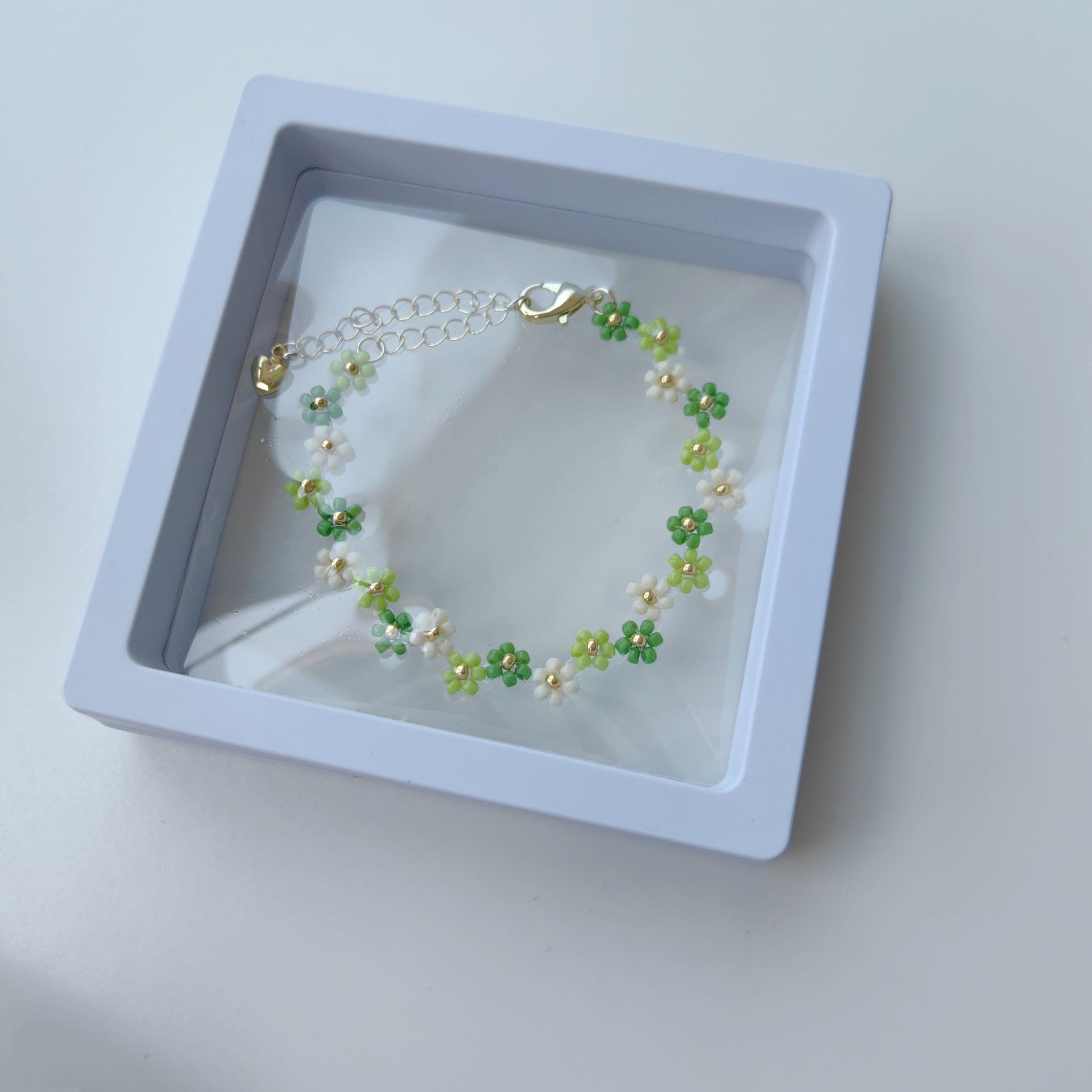 zigzag-green-beaded-handmade-bracelet