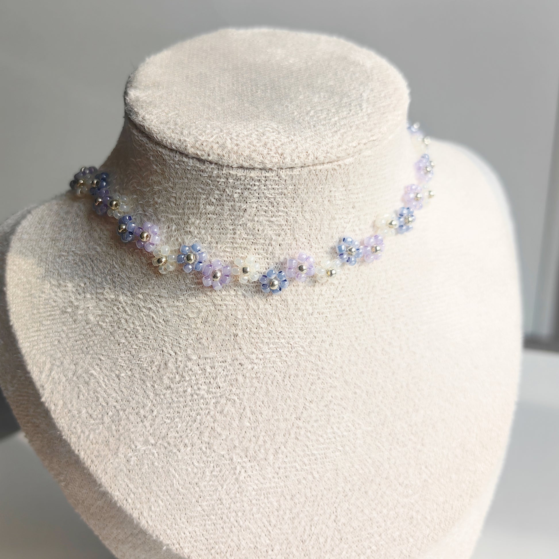 zigzig-purple-beaded-handmade-necklace